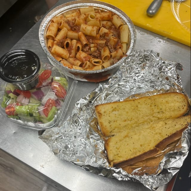 Tuesday Special : 4 Tacos + Salad + 20oz Soda.